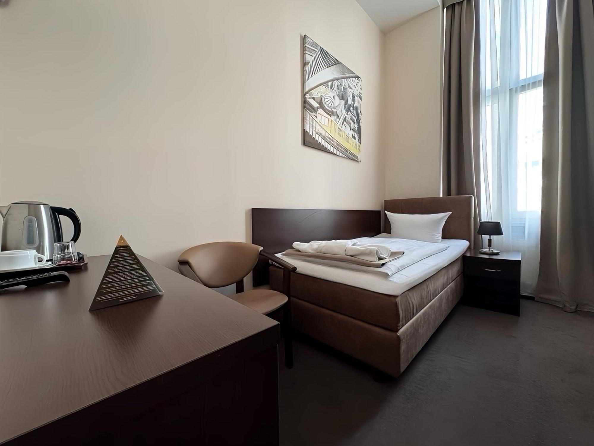 Upper Room Hotel Kurfürstendamm Berlín Exterior foto