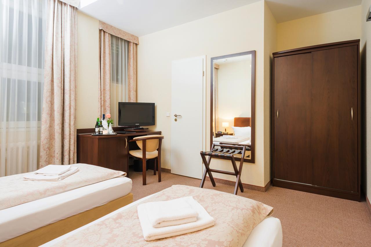 Upper Room Hotel Kurfürstendamm Berlín Exterior foto